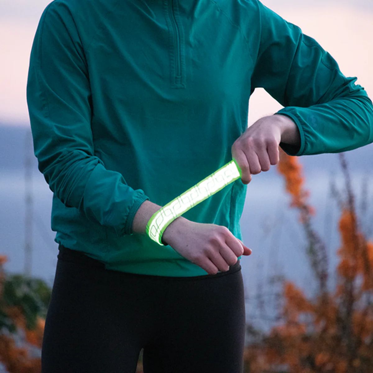 Full-Viz USB-C Flashing Slap Band - Image 4